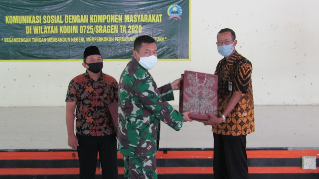 Kemanunggalan TNI Bersama Rakyat Membangun Negeri Memperkokoh Persatuan dan Kesatuan