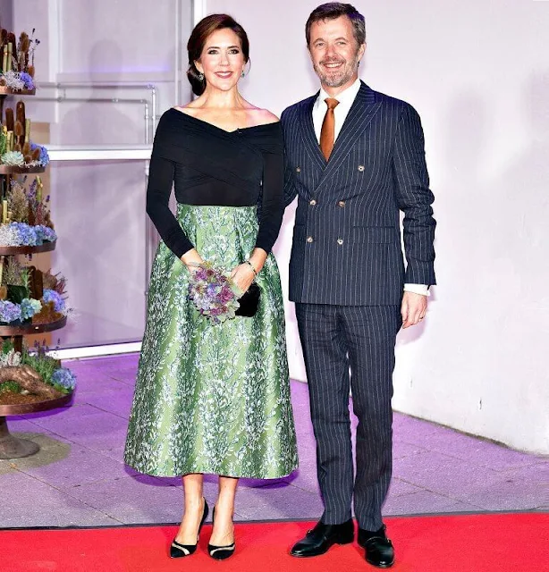 Crown Princess Mary wore a green skirt from H&M conscious exclusive collection. Gianvito Rossi