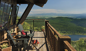 04-Sunbathing-on-the-Balcony-MT-Creative-Architecture-with-the-Fire-Lookout-Tower-www-designstack-co