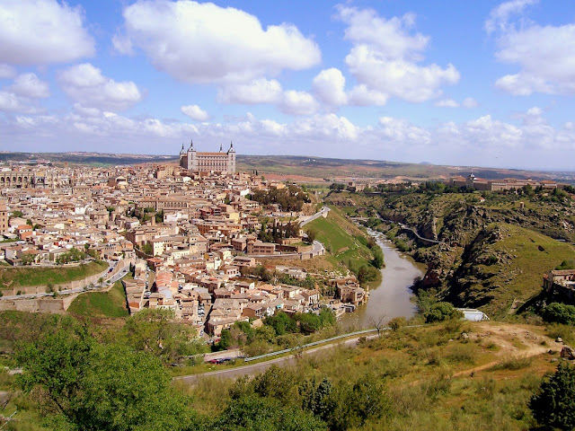 Vega del río Tajo a su paso por Toledo.