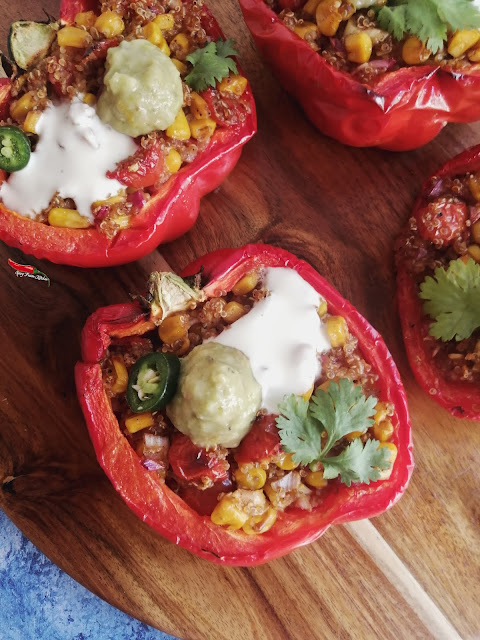 Mexican Quinoa Stuffed Peppers, stuffed peppers, quinoa, how to make quinoa, quinoa stuffed peppers, side dish, side dish recipe, recipe, food, mexican cream, guacamole, old el paso, vegan, vegan recipe, vegetarian recipe, food photography , spicy food, food blog, food blogger, spicy fusion kitchen