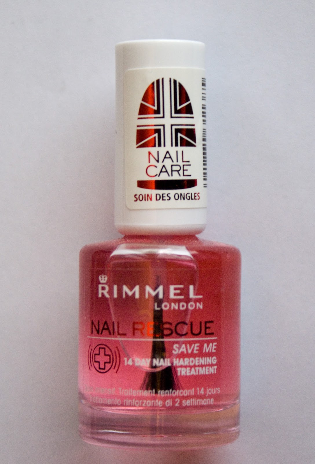 Confession of a beautyholic... RIMMEL nail rescue... czyli co robic