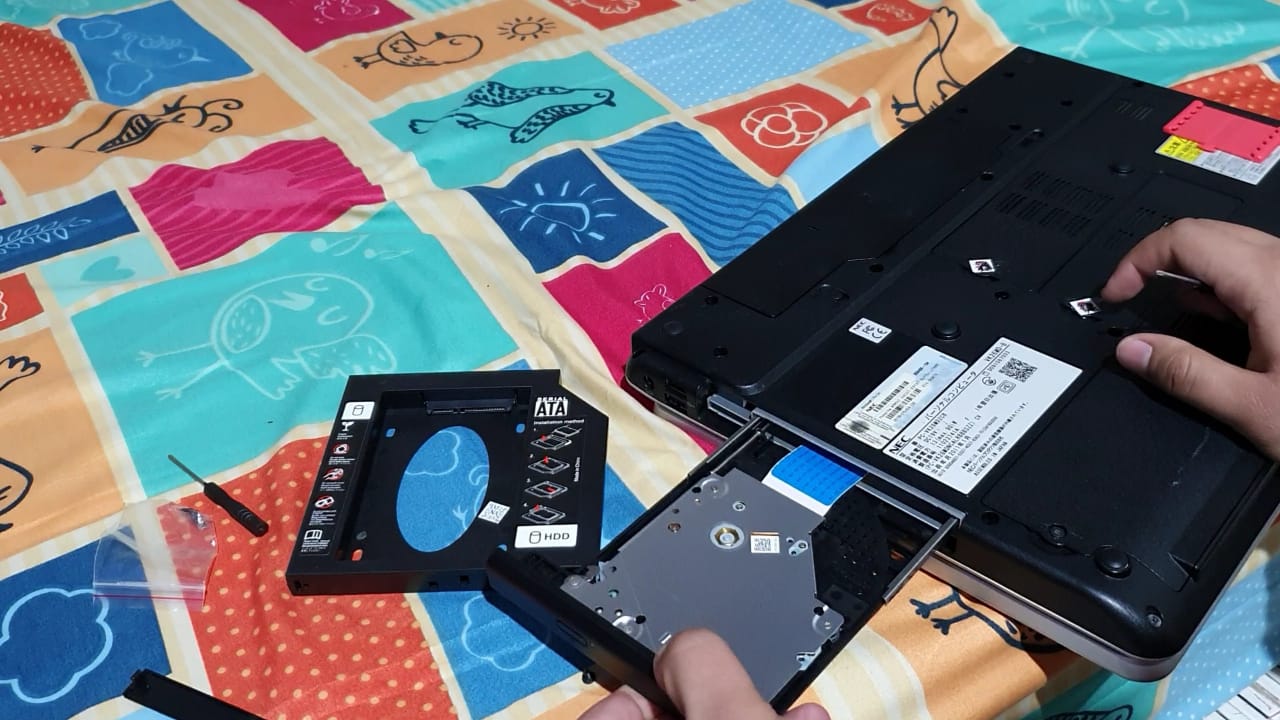 laptop dengan ssd dan hdd laptop dengan ssd dan hdd