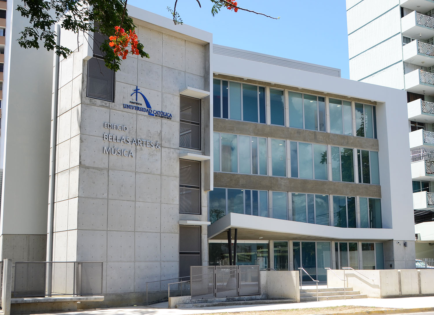 NOTICIAS DE PONCE La Católica estrena el Edificio de Bellas Artes y Música