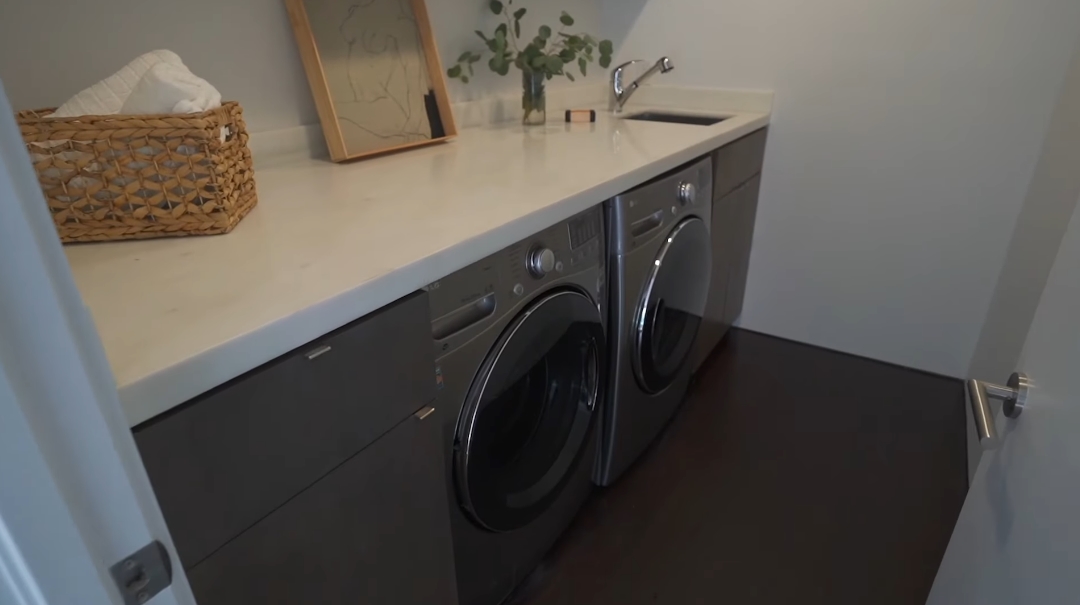41 Interior Design Photos vs. 720 Indiana Ave, Venice, CA Luxury Home Tour