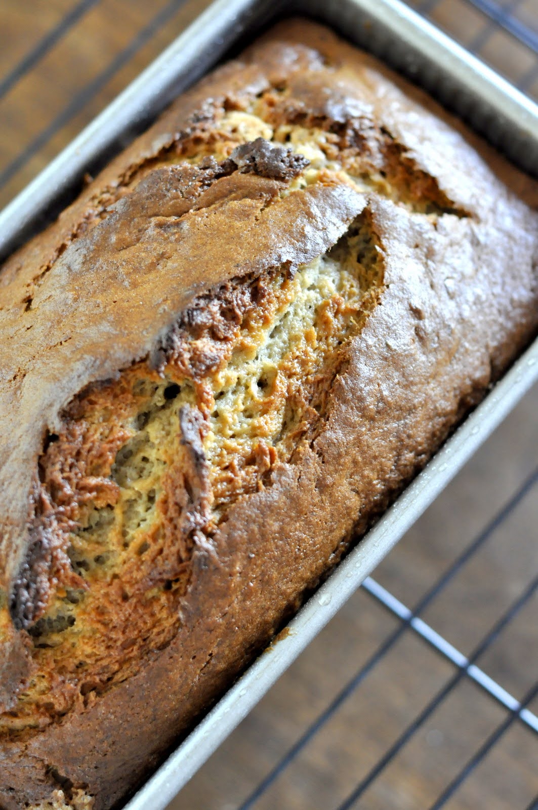 Classic Banana Bread | Get the recipe on Taste As You Go