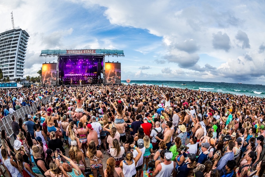 country routes news Fourth Annual Tortuga Music Festival sets record