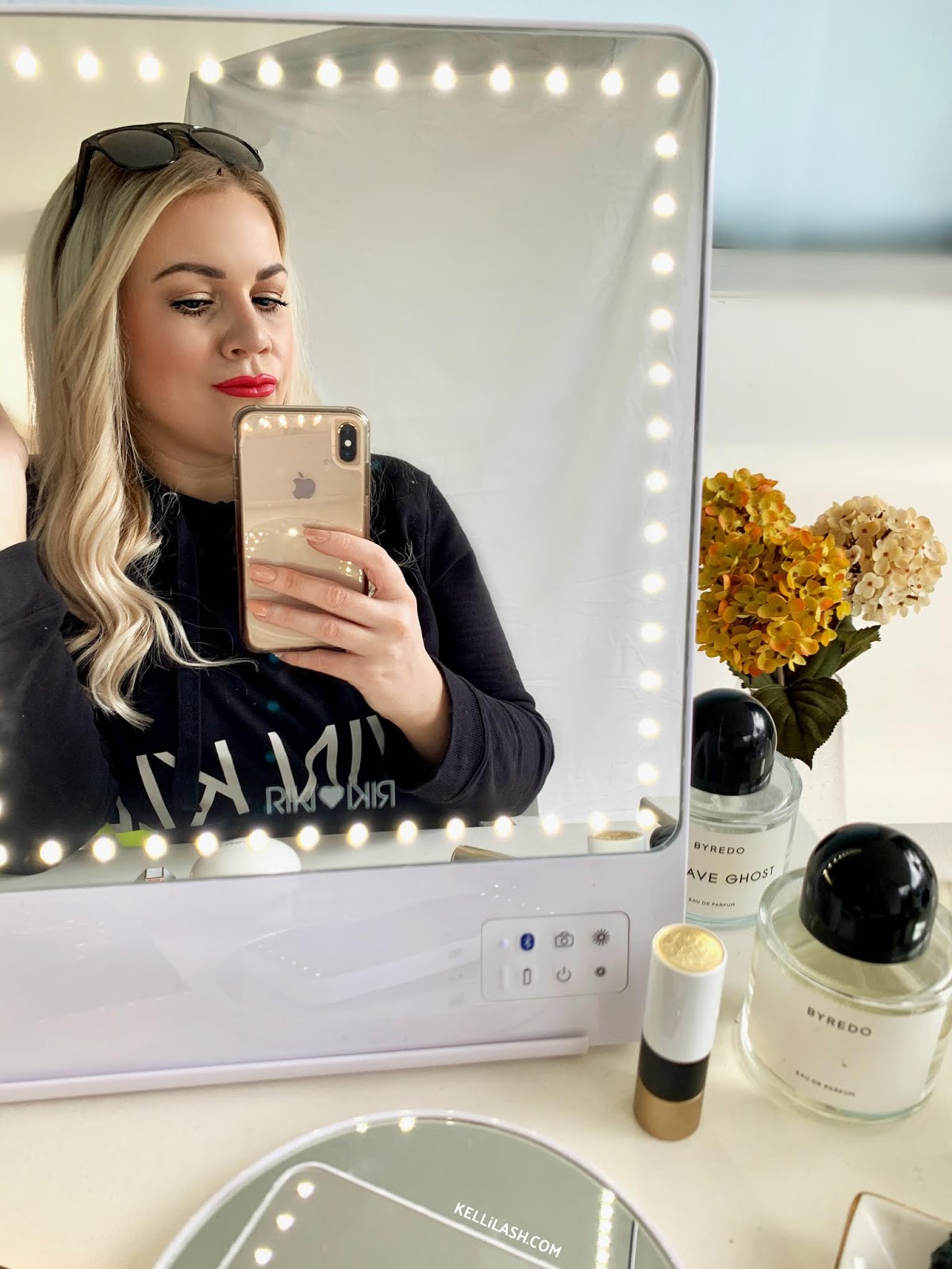 RIKILOVESRIKI by Glamcor, The Best Lighted Makeup Mirrors KELLiLASH