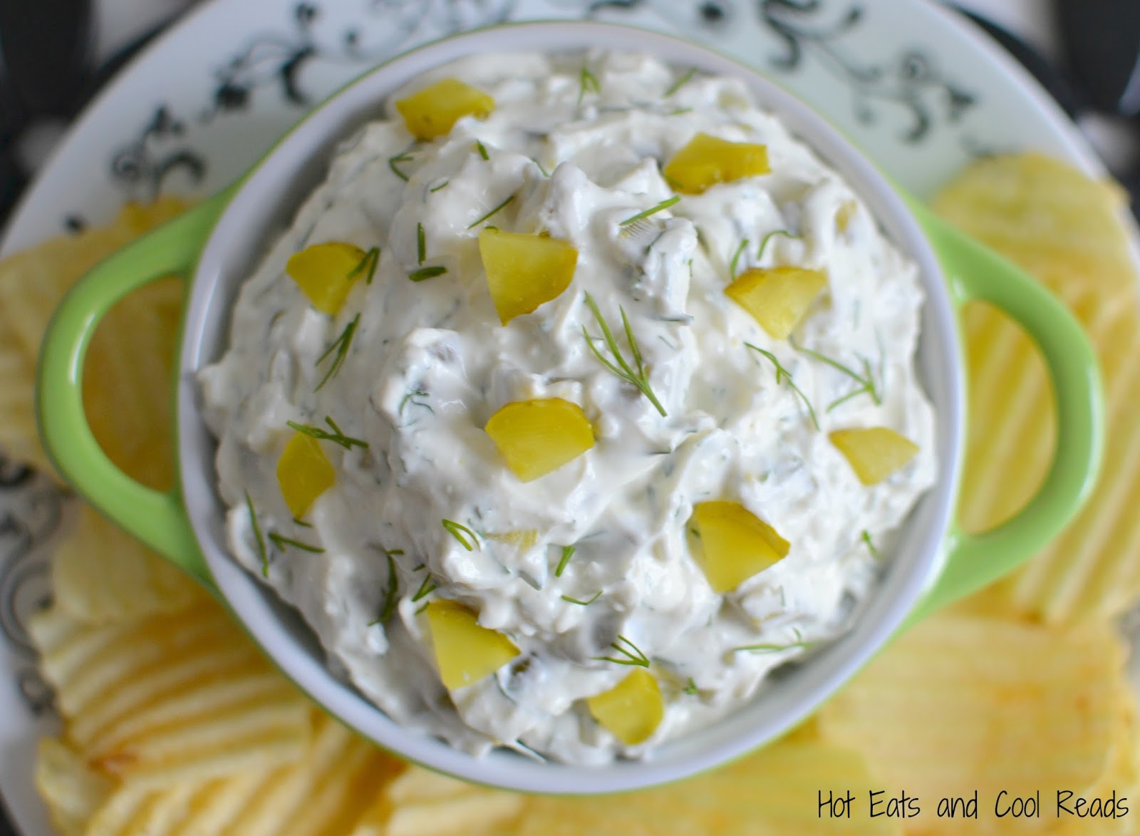  The Best Game Day Recipes – Creamy Dill Pickle Potato Chip Dip