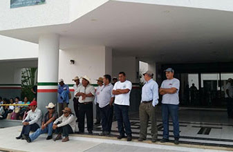 Ejidatarios toman sede de SCT en Chetumal, reclaman pago de indemnizaciones