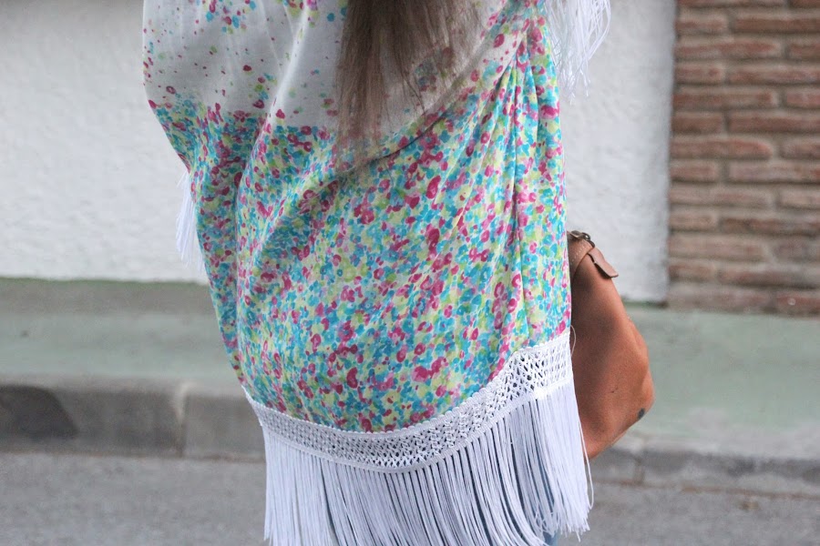 DIY Cómo hacer un Kimono con flecos (Maratón de TELARIA)