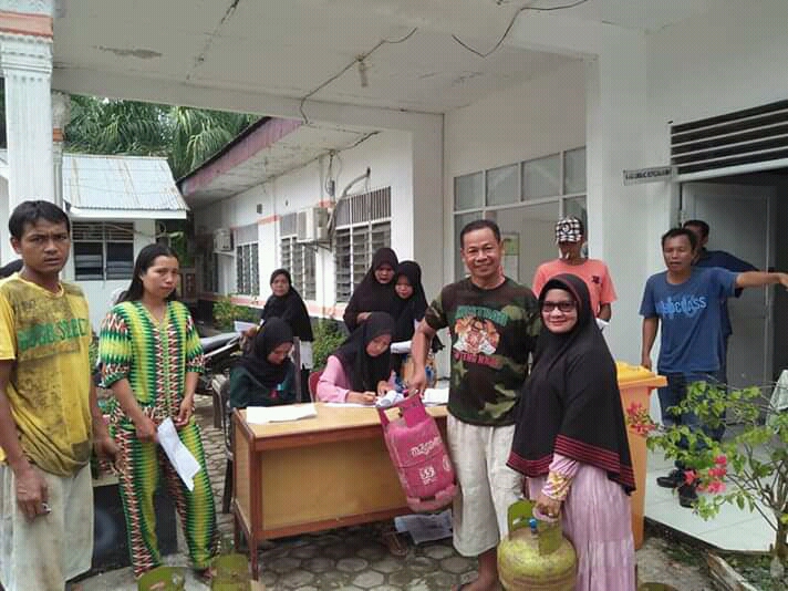 Operasi pasar lpg 3 kg. Operasi pasar lpg 3 kg.