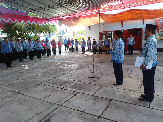 Danramil 23 Ceper Menghadiri Upacara Peringkatan Hari Pahlawan Nasional Danramil 23 Ceper Menghadiri Upacara Peringkatan Hari Pahlawan Nasional