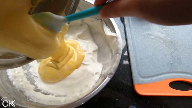 Cách làm bánh bông lan phô mai bằng nồi cơm điện