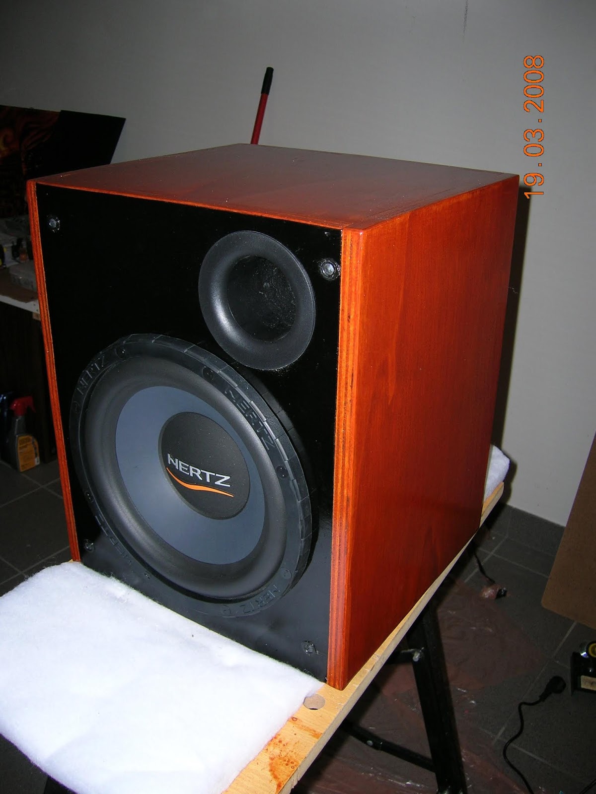 Loris DTArte e Creatività Creare un "SubWoofer" per casa o auto