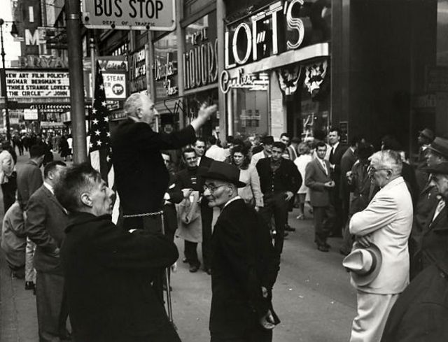 Fascinating Photos of New York Taken by Benn Mitchell in the 1940s and ...