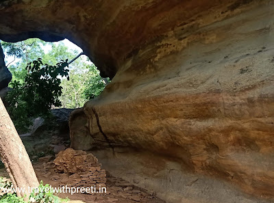 भीमबेटका की गुफाएं - Bhimbetka ki gufa or Bhimbetka Cave