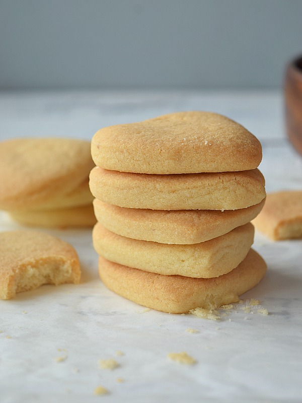 The Ultimate Best Christmas Shortbread Cookies | Savory Bites Recipes ...