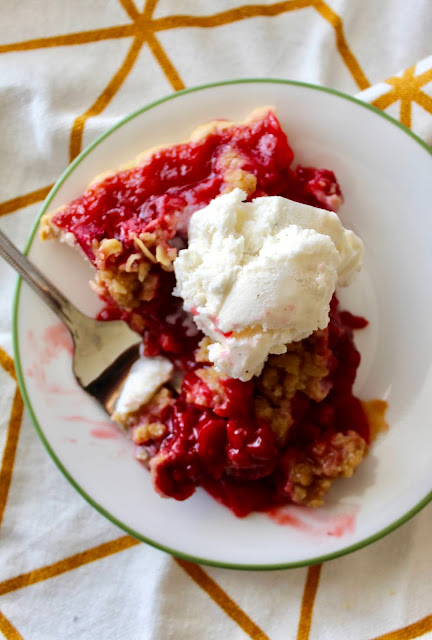 Strawberry-Rhubarb Pie with Oat Crumble Topping