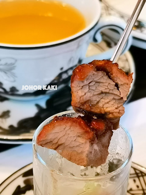 Delightful Contemporary Cantonese @ Summer Pavilion Restaurant in Ritz-Carlton Millenia Singapore Summer Pavilion Restaurant in Ritz-Carlton Millenia Singapore