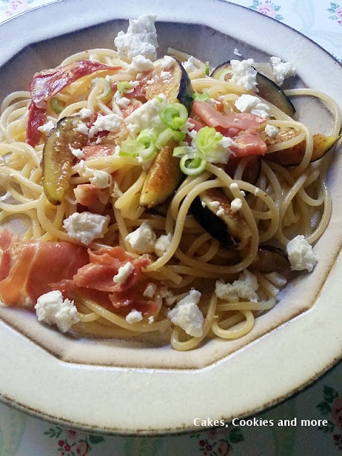 Spaghetti mit Feigen und Serano Schinken