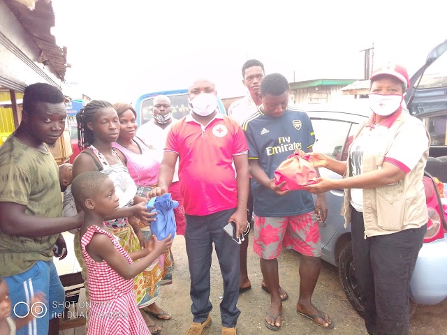 ACCRA: ABLEKUMAH RED CROSS SOCIETY DISTRICT DONATES TO THE PEOPLE IN ABLEKUMAH EAST