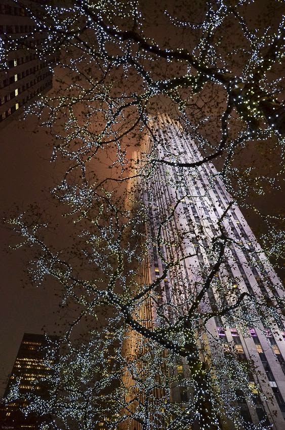 Winter Illumination in Rockefeller Center, Manhattan, NYC