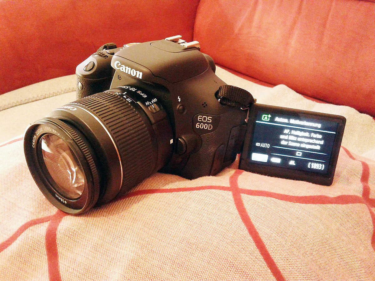 Canon EOS 600D Bekas