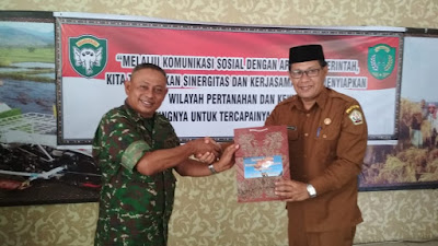 Komunikasi Sosial Bersama Aparat Pemerintah Tingkatkan Sinergitas TNI