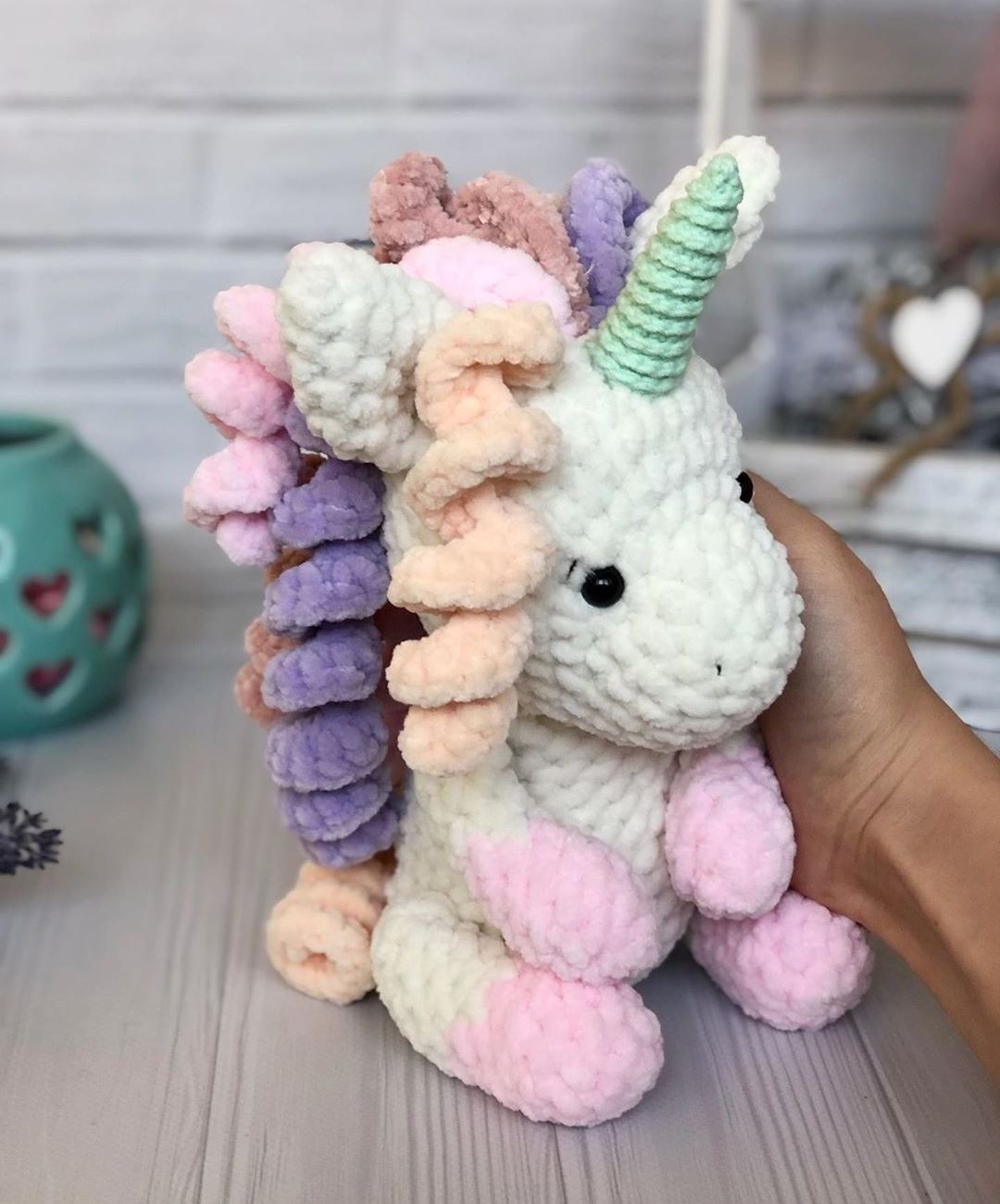 Crochet plush unicorn free pattern | Amiguroom Toys