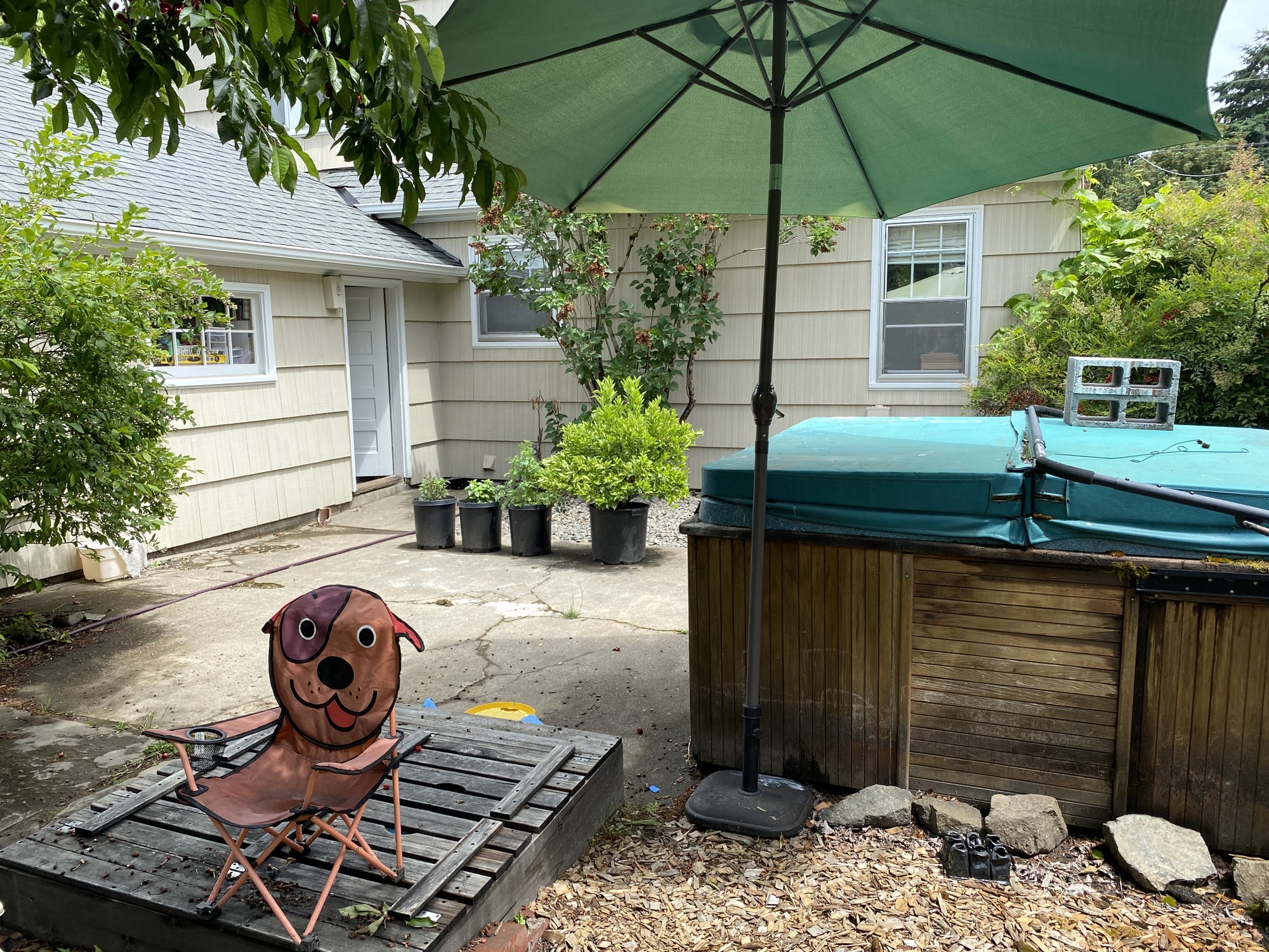 How to get rid of an old hot tub (fast!) / Create / Enjoy