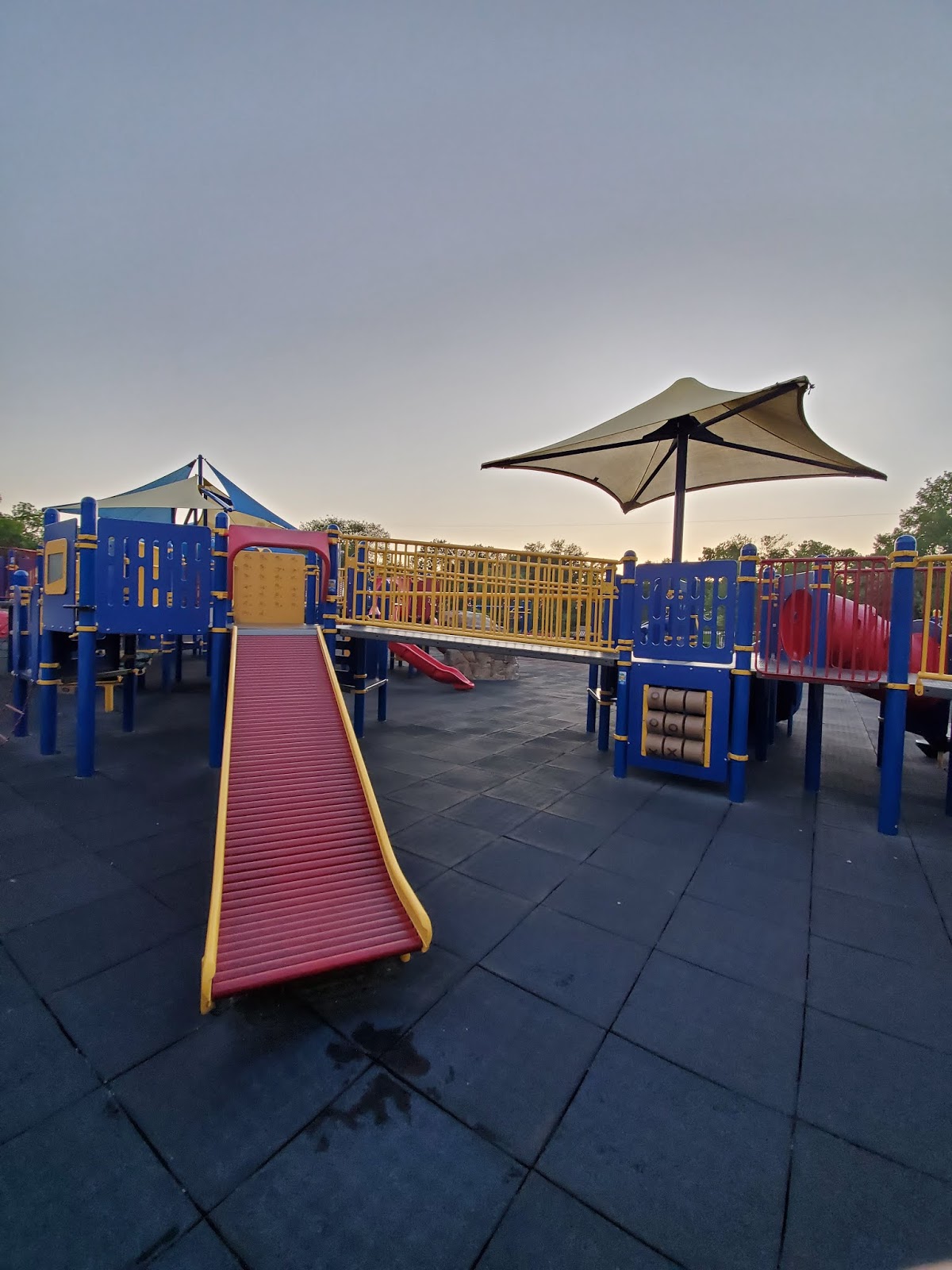 Play St. Louis Bernie Hillermann Park, Washington