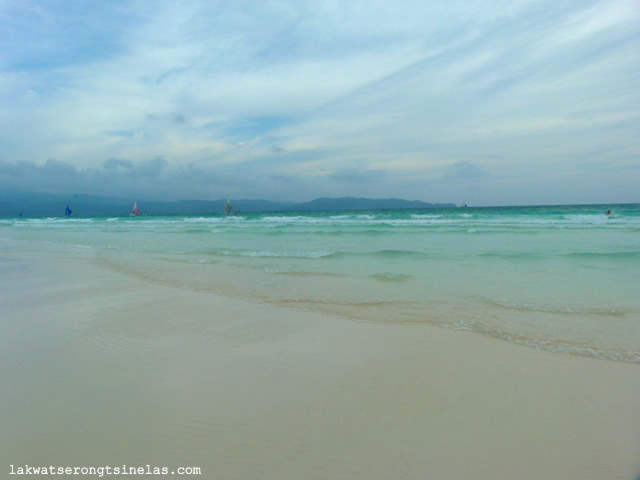 ONE DAY IN BORACAY DURING HABAGAT SEASON