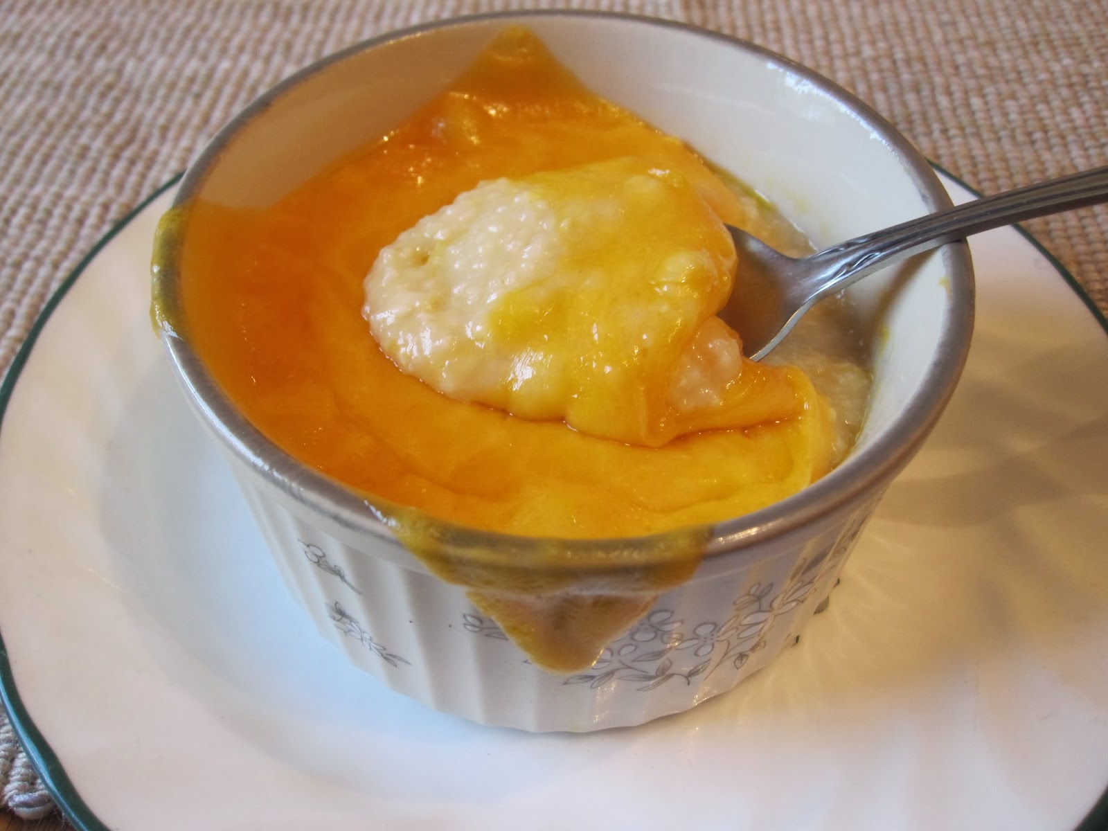 Cheesy Roasted Garlic Grits