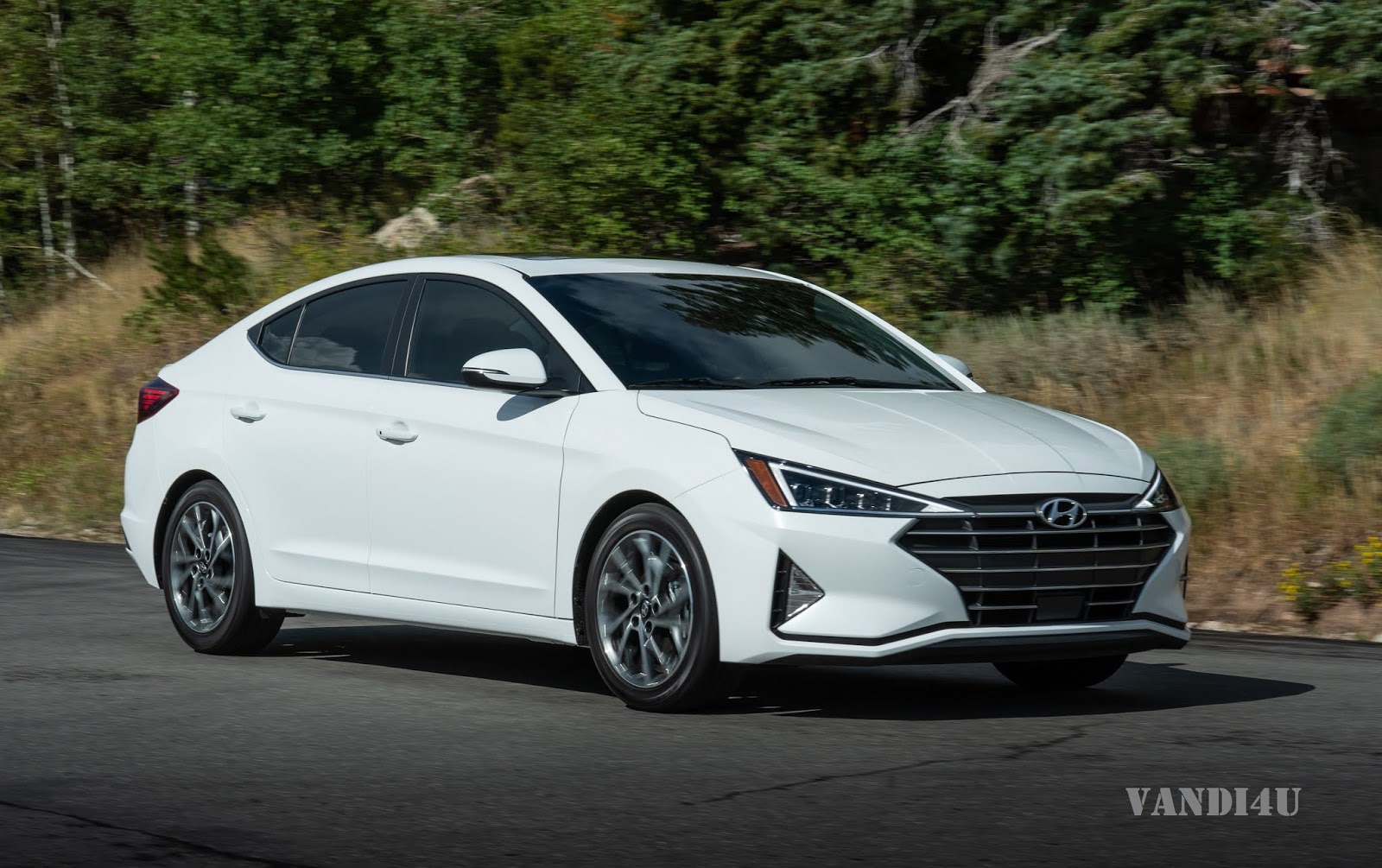 Hyundai elantra ad рестайлинг. Elantra 6 ad рестайлинг. Hyundai elantra vi (ad) рестайлинг 2018 - н. киа элантра 2020 год с тамбовский номером. фара hyundai elantra 6 ad рестайлинг.