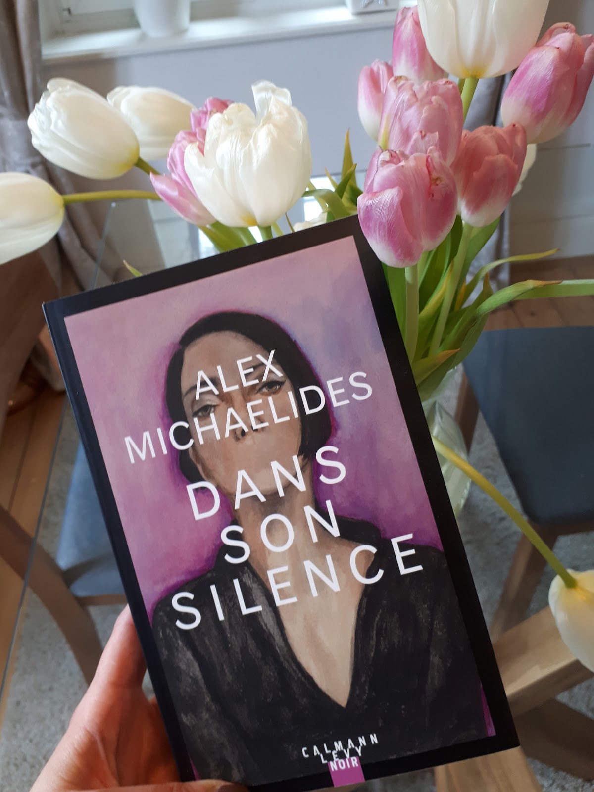 La bibliothèque de Marjorie Dans son silence Alex Michaelides 💗