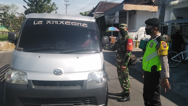 Operasi masker dalam rangka penegakan Disiplin Protokol Kesehatan wilayah Polanharjo