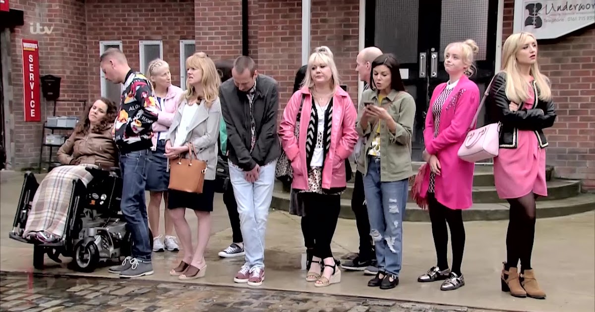 Coronation Street Blog: Everybody out! When Coronation Street goes on