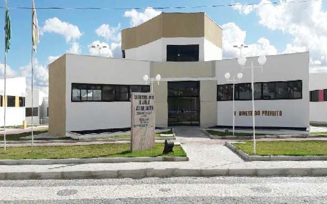 Justiça proíbe ex-prefeito de Santaluz de entrar na prefeitura