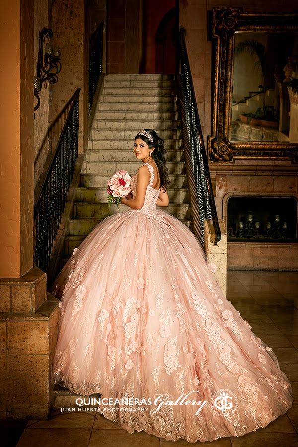 Houston Quinceaneras Where to Take the Best XV Pictures in HTown
