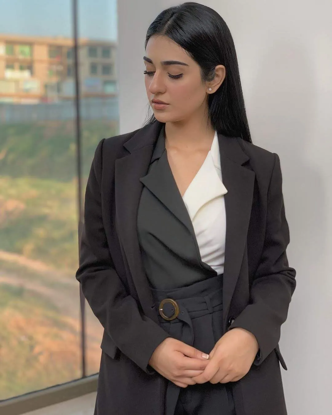 Gorgeous Sarah Khan Looking Awesome in New Pictures
