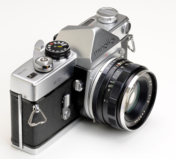 pion Onderstrepen Verovering Exploring the World of Film Cameras and Lenses: Minolta SR-7; the first SLR  with inbuilt CdS light meter