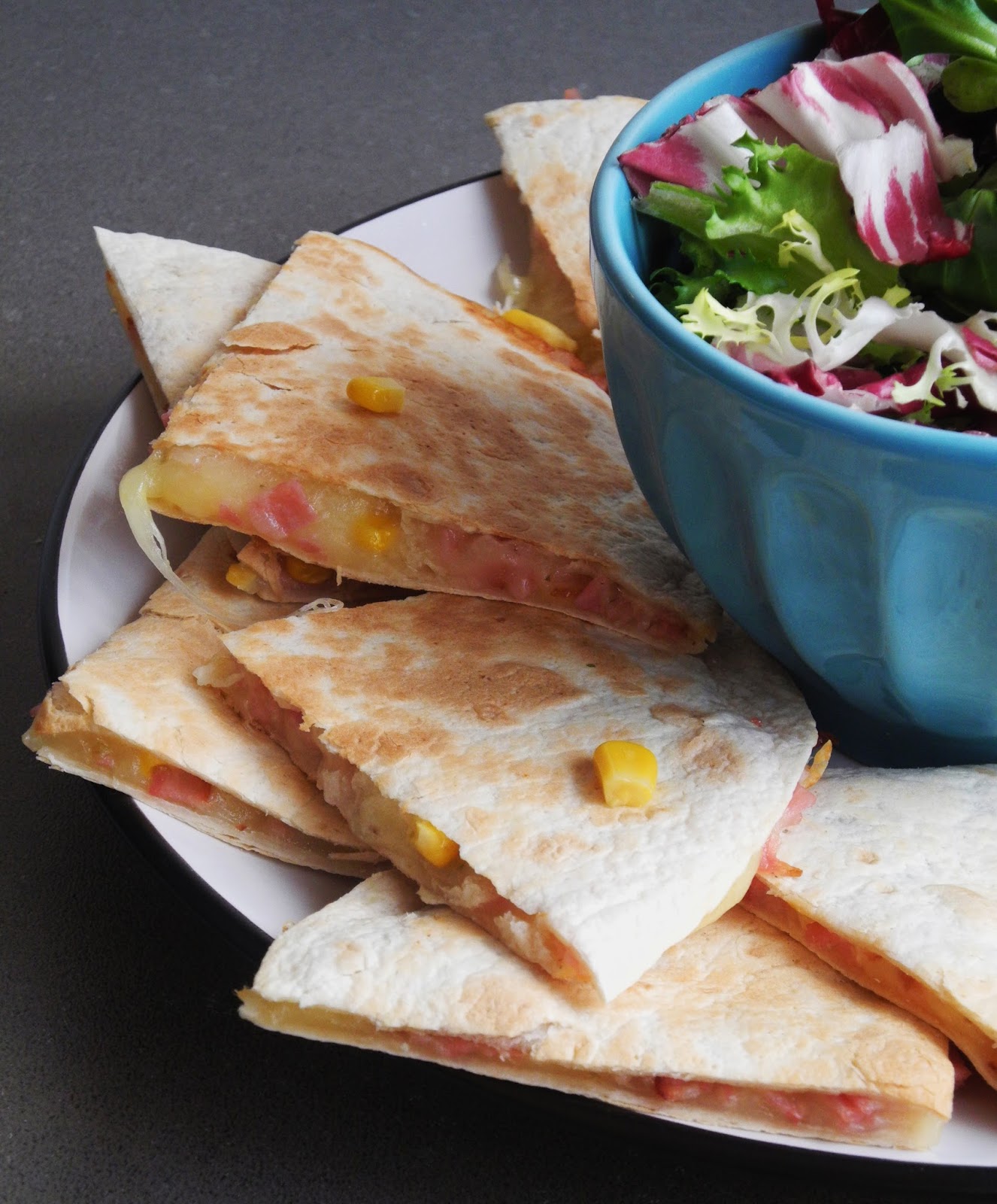 O Meu Tempero Quesadillas de queijo, bacon e milho doce