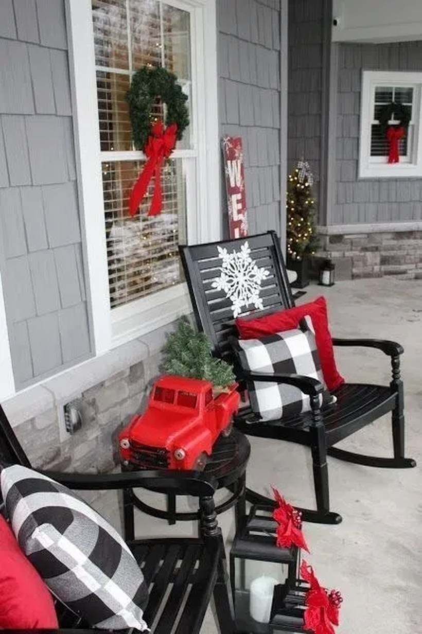 25+ DIY Christmas Outdoor Decorations Ideas