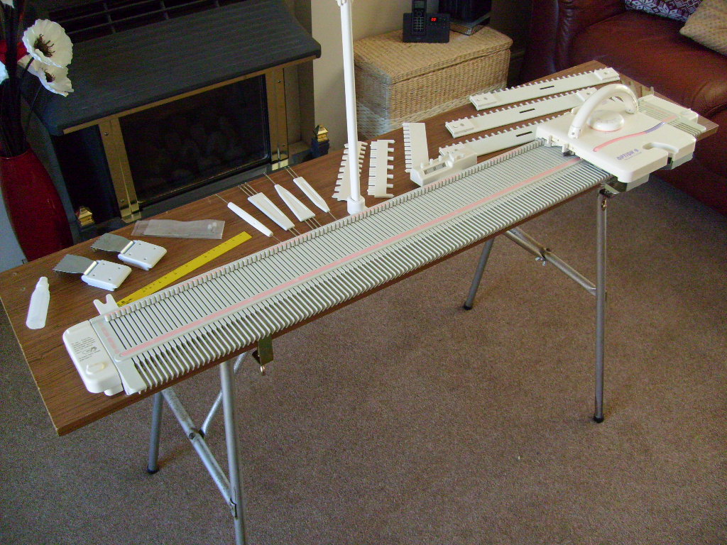 Adventures with Machine Knitting My "New" Option 4/LK150