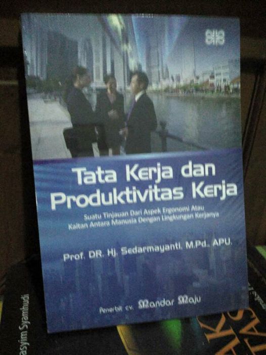 Toko Buku Sang Media : Tata Kerja dan Produktivitas Kerja