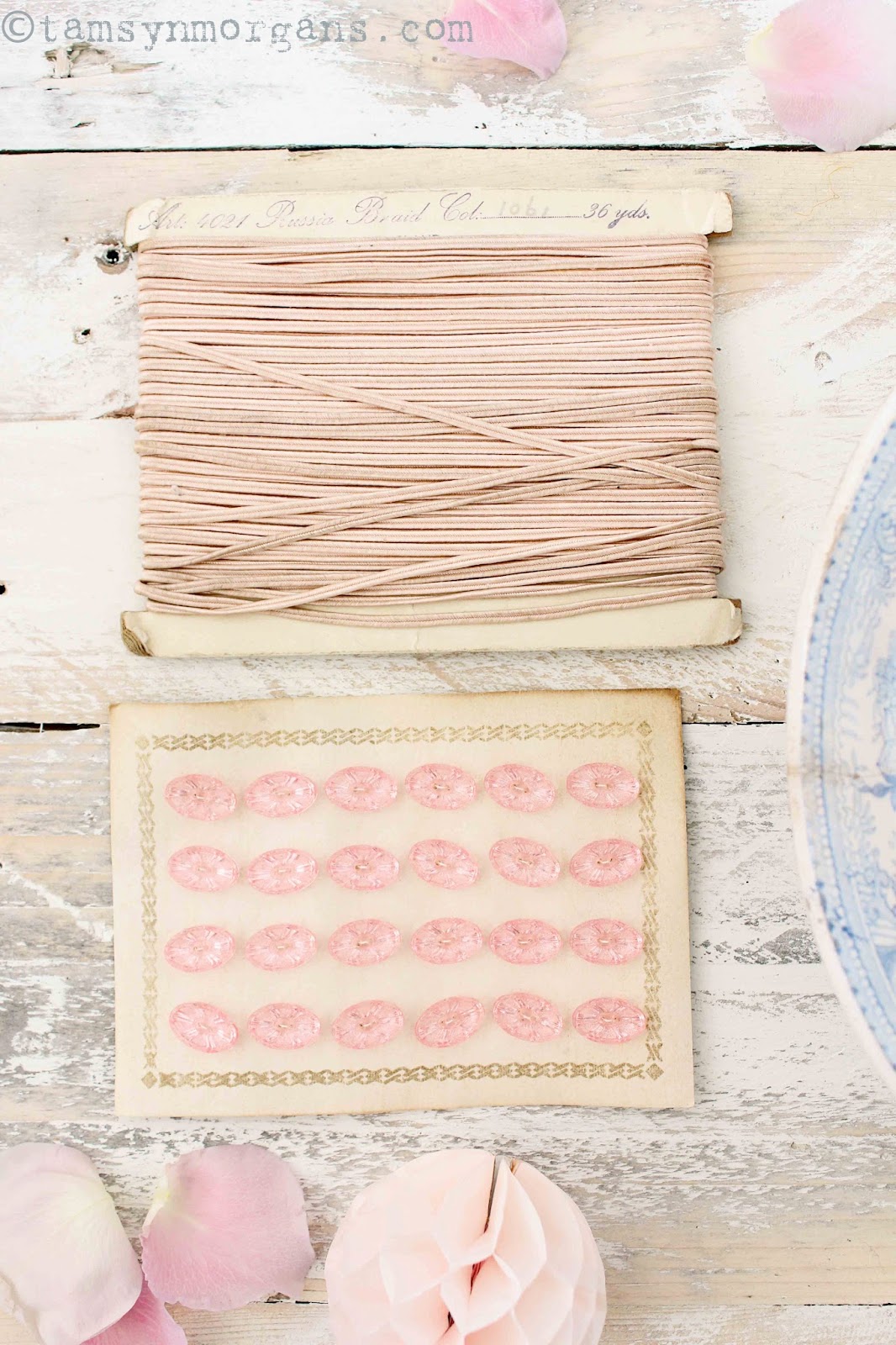 DIY Pallet Wood Photo Backdrop The Villa on Mount Pleasant