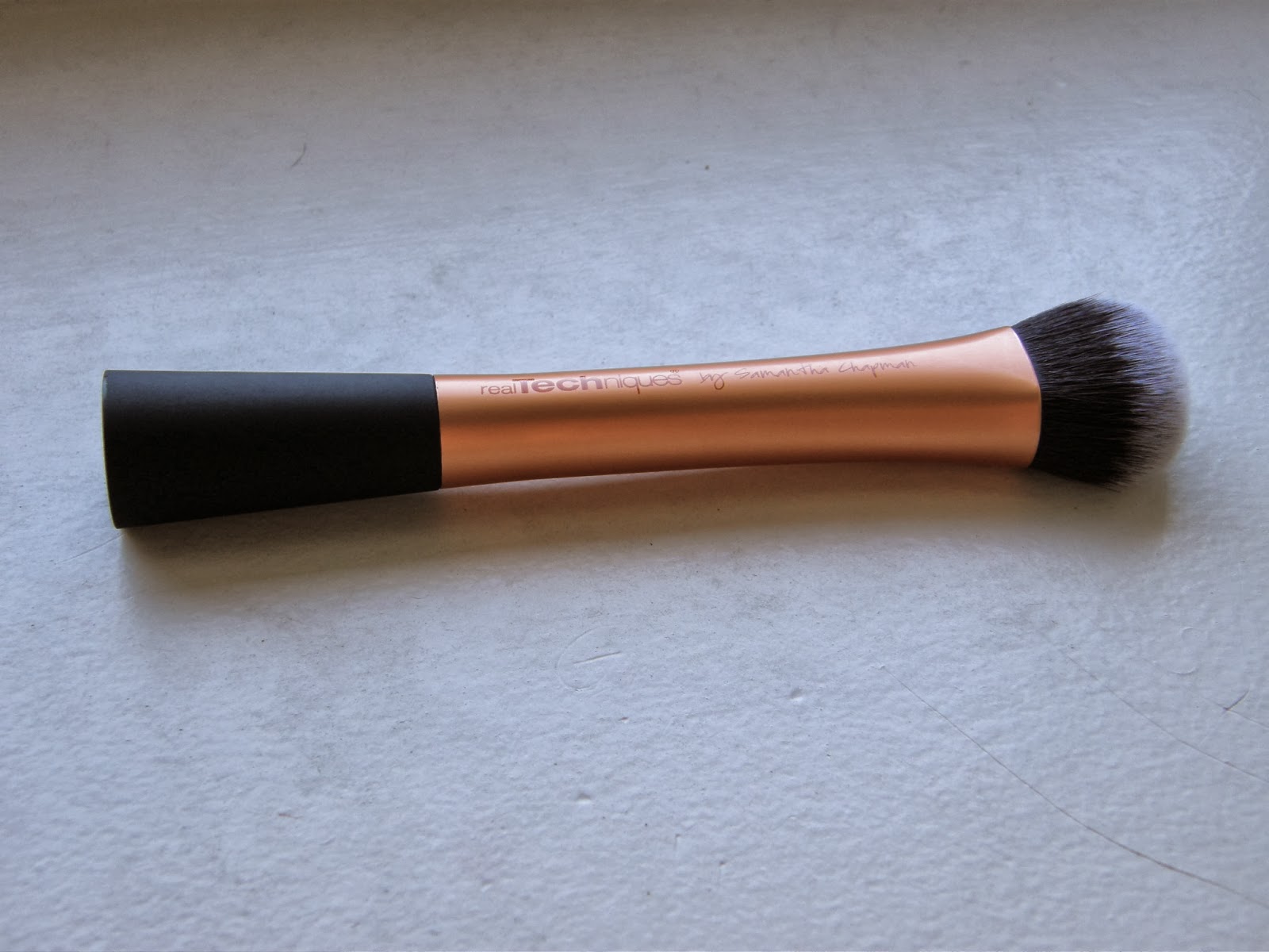 Thrift Thick real Techniques expert face brush