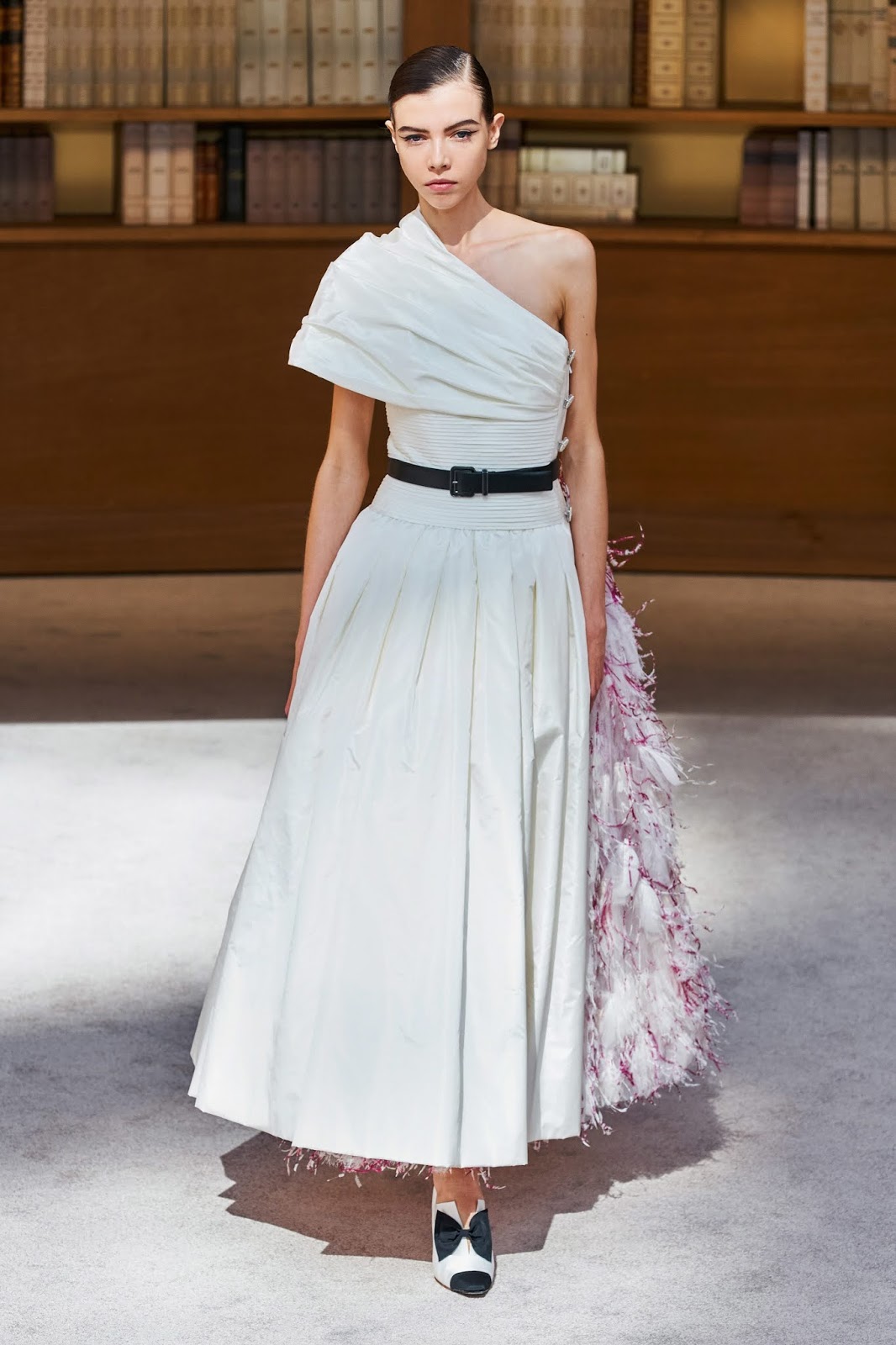 Couture Elegance: CHANEL