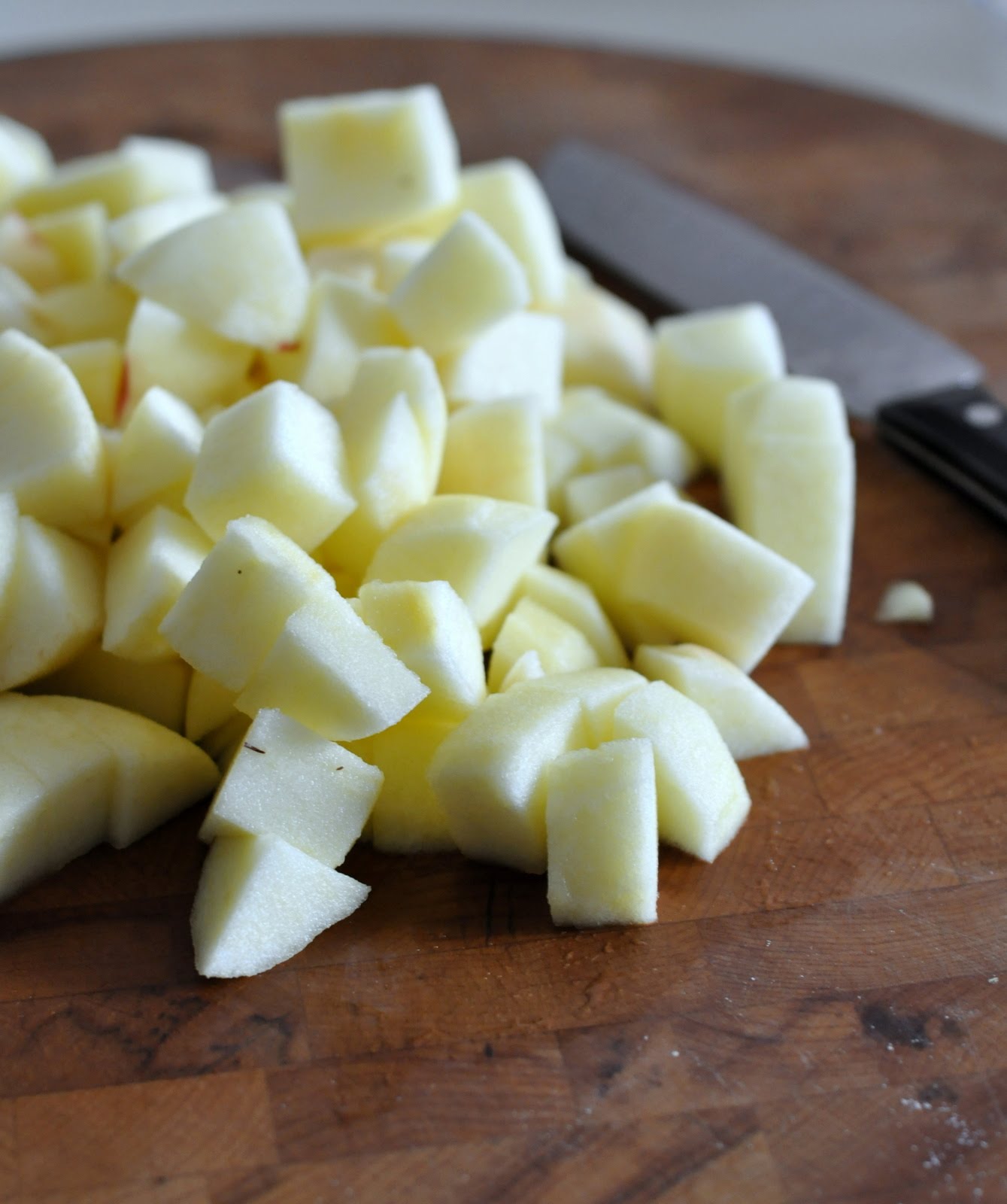 How To Make Apple Prune Purée for Babies